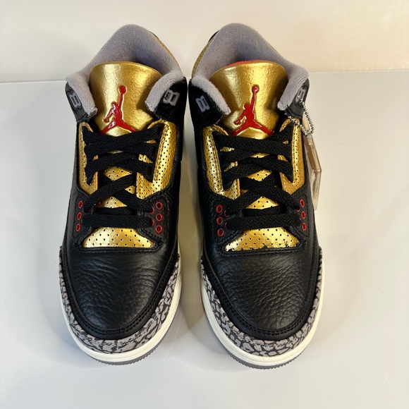 Nike Jordan 3, women’s size 6, brand new box is missing lid - Picture 6 of 10